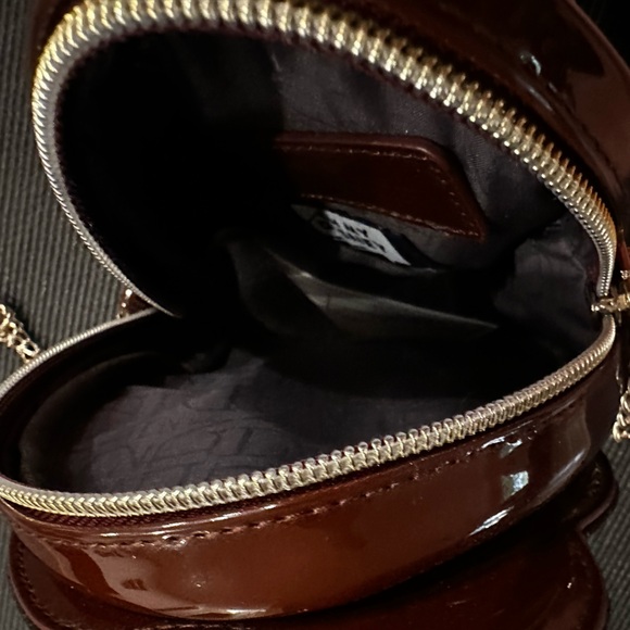 Danielle Nicole Disney Aladdin - Picture 3 of 3